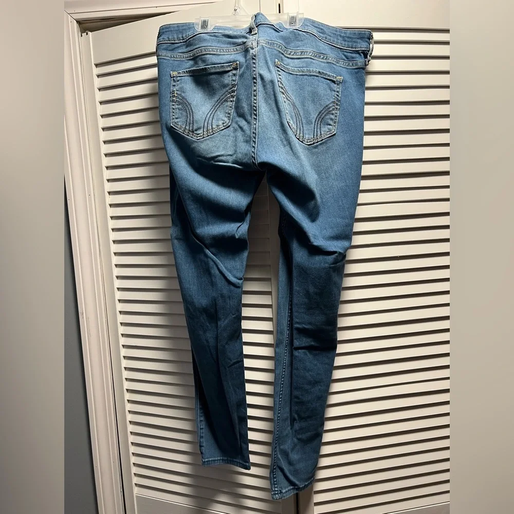 Hollister Jeans Size 15R - Picture 3 of 3